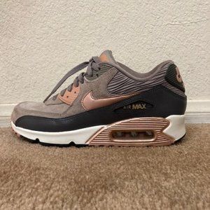 Nike Air Max 90 Suede/ Leather Women Shoe